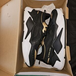 PUMA Size 9